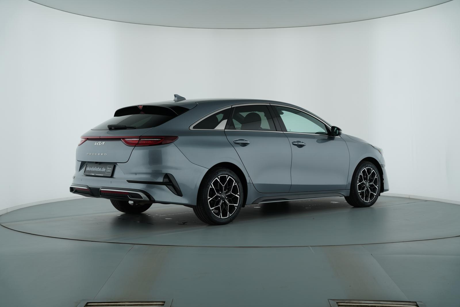 Kia PROCEED GT-LINE 1.5-GDI KIA SCHECKHEFT GEPFLEGT