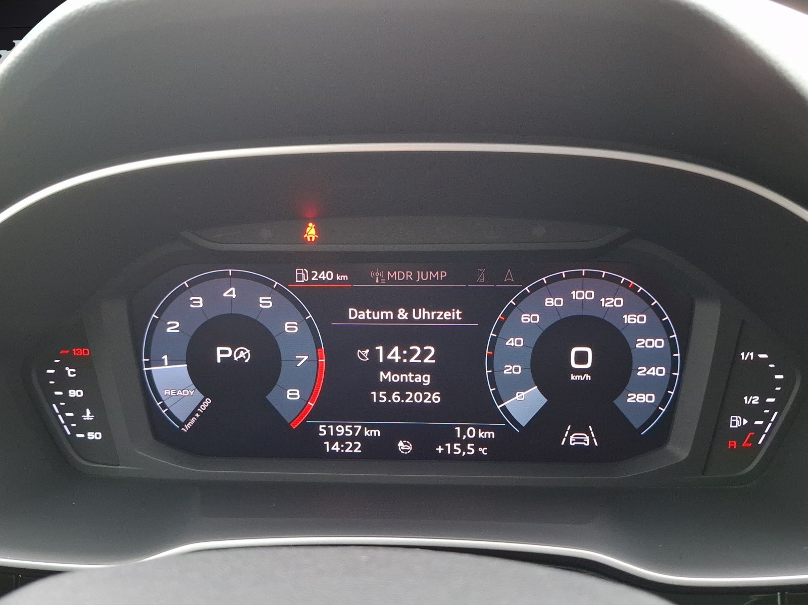 Fahrzeugabbildung Audi Q3 40 TFSI advanced S-tronic quattro LED AVC ACC