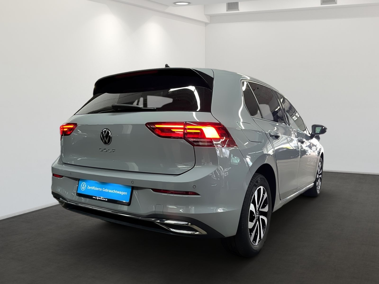 Volkswagen Golf VIII Active 1,5 TSI Navi AHK RFK foto 5