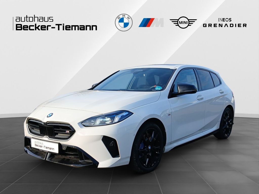 BMW M135 xDrive HUD Pano AHK DrivAss Prof. ParkAss+ 