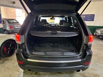 Jeep Grand Cherokee - 10