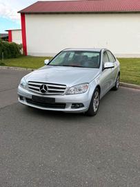 صورة 1 لـ 2008 Mercedes-BENZ C 180
