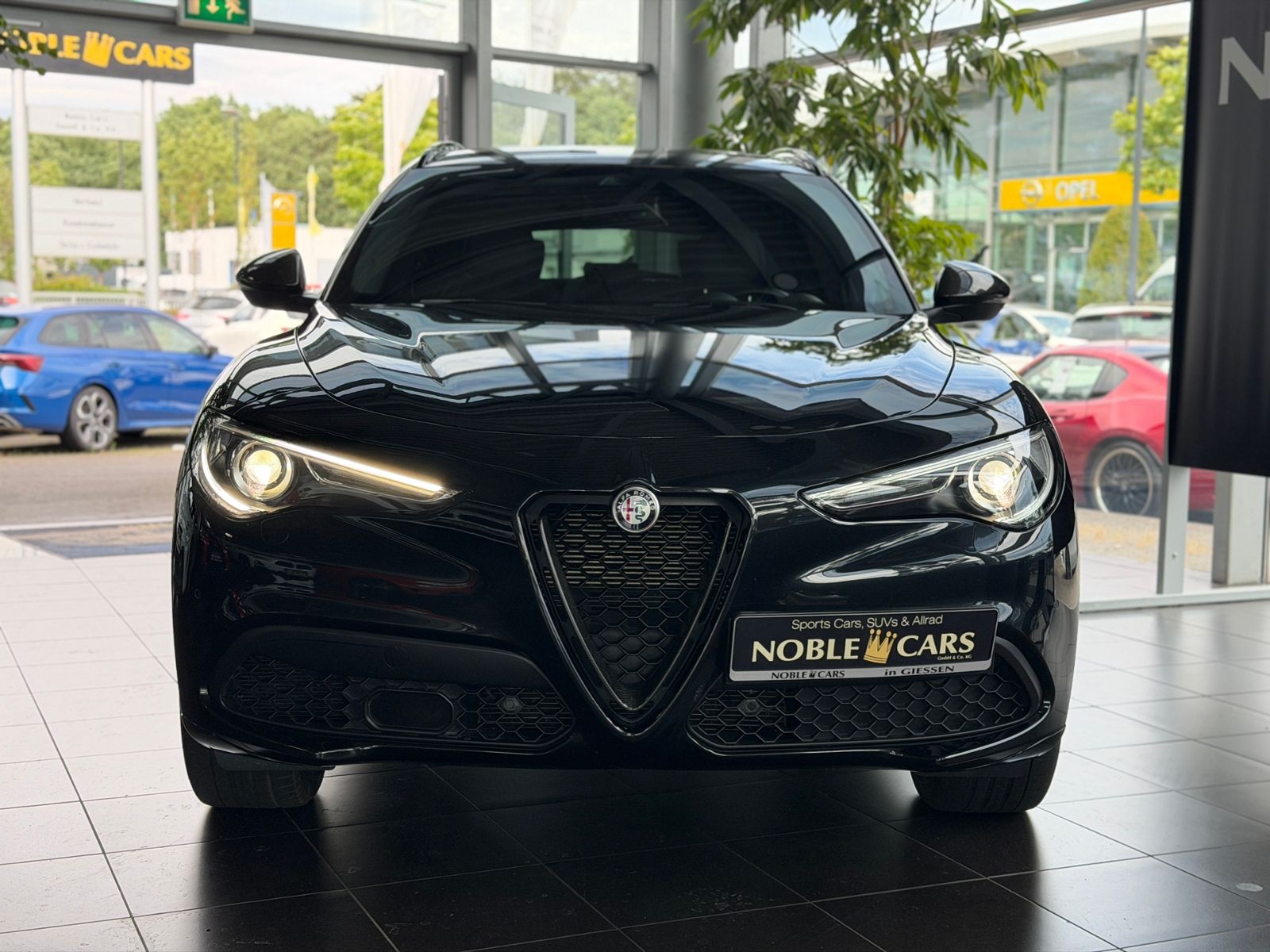 Fahrzeugabbildung Alfa Romeo Stelvio Veloce Ti Q4 H/K BI-XEN NAV RFK 21"