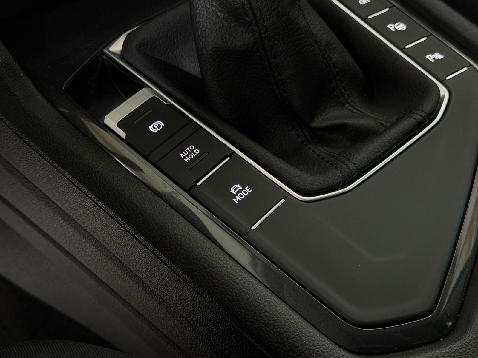 Volkswagen Tiguan Move/IQ.DRIVE/KAM/AMBIENTE/SHZ+HINTEN/ACC
