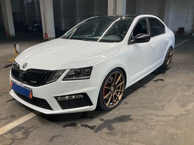 Skoda Octavia Lim. RS 245