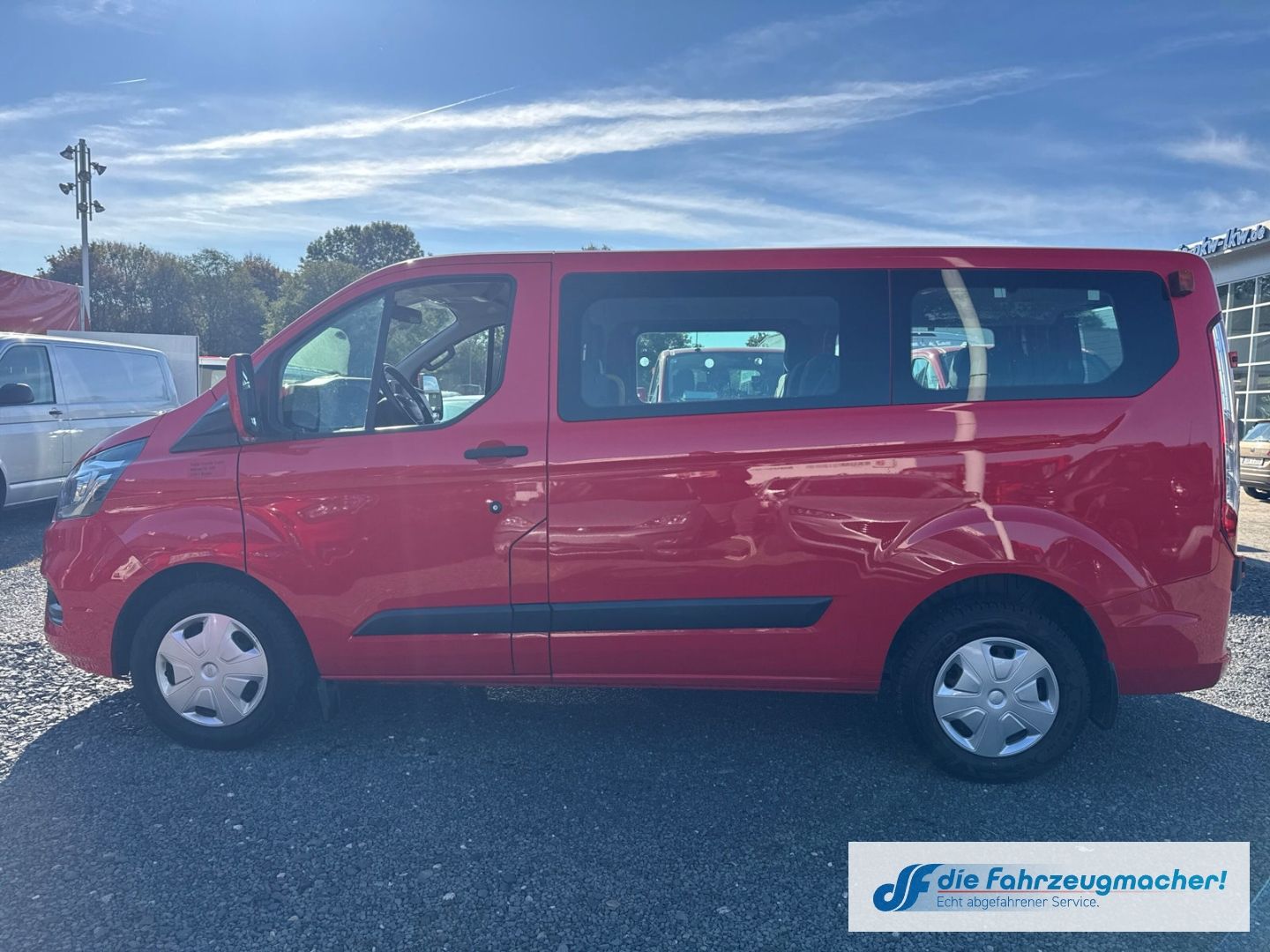 Fahrzeugabbildung Ford Transit Custom Tourneo 320 L1 Trend *EXPORT*4143