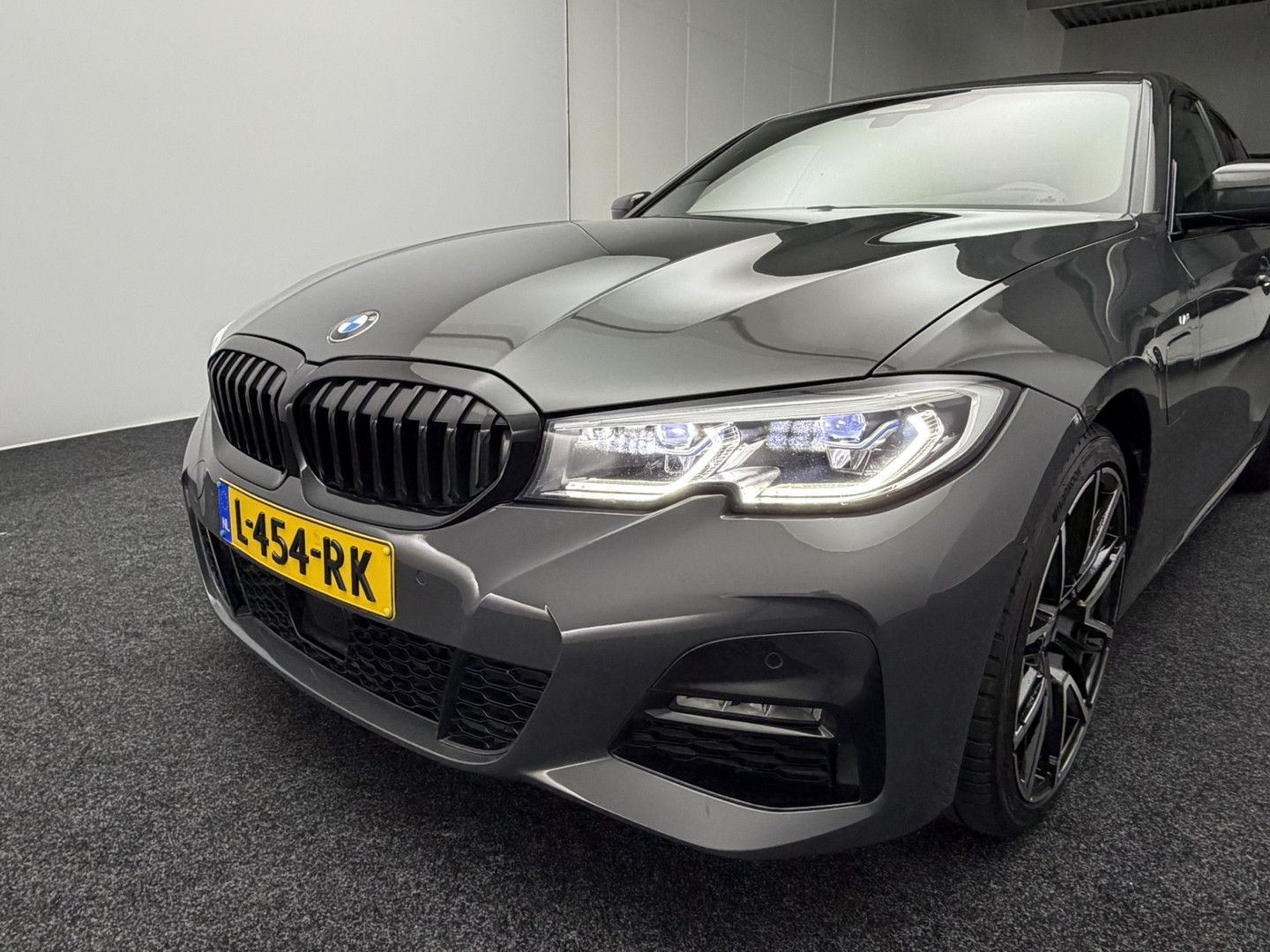 BMW 330 3-serie 330e M-Sport | 19 Inch | AHK | Schui imagem 2