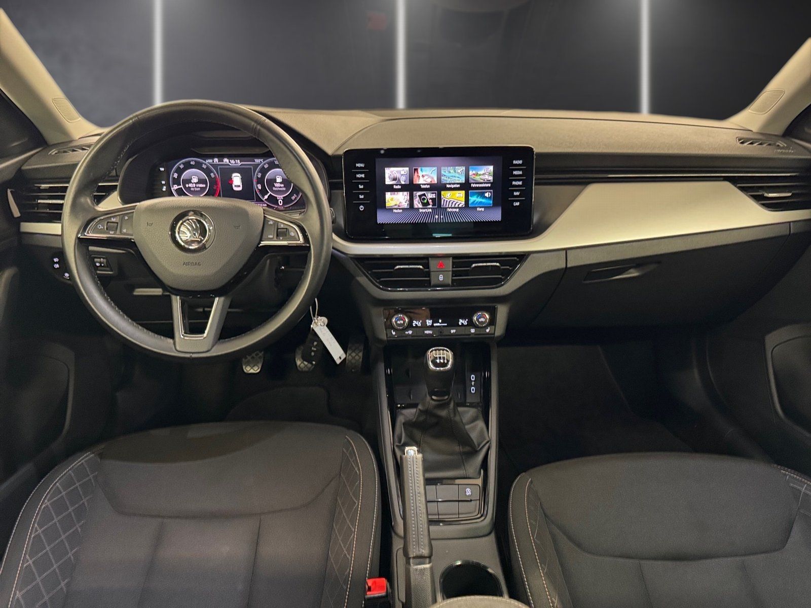 Fahrzeugabbildung SKODA Scala 1.0 TSI Drive 125*Virtual*Kamera*LED*Navi*