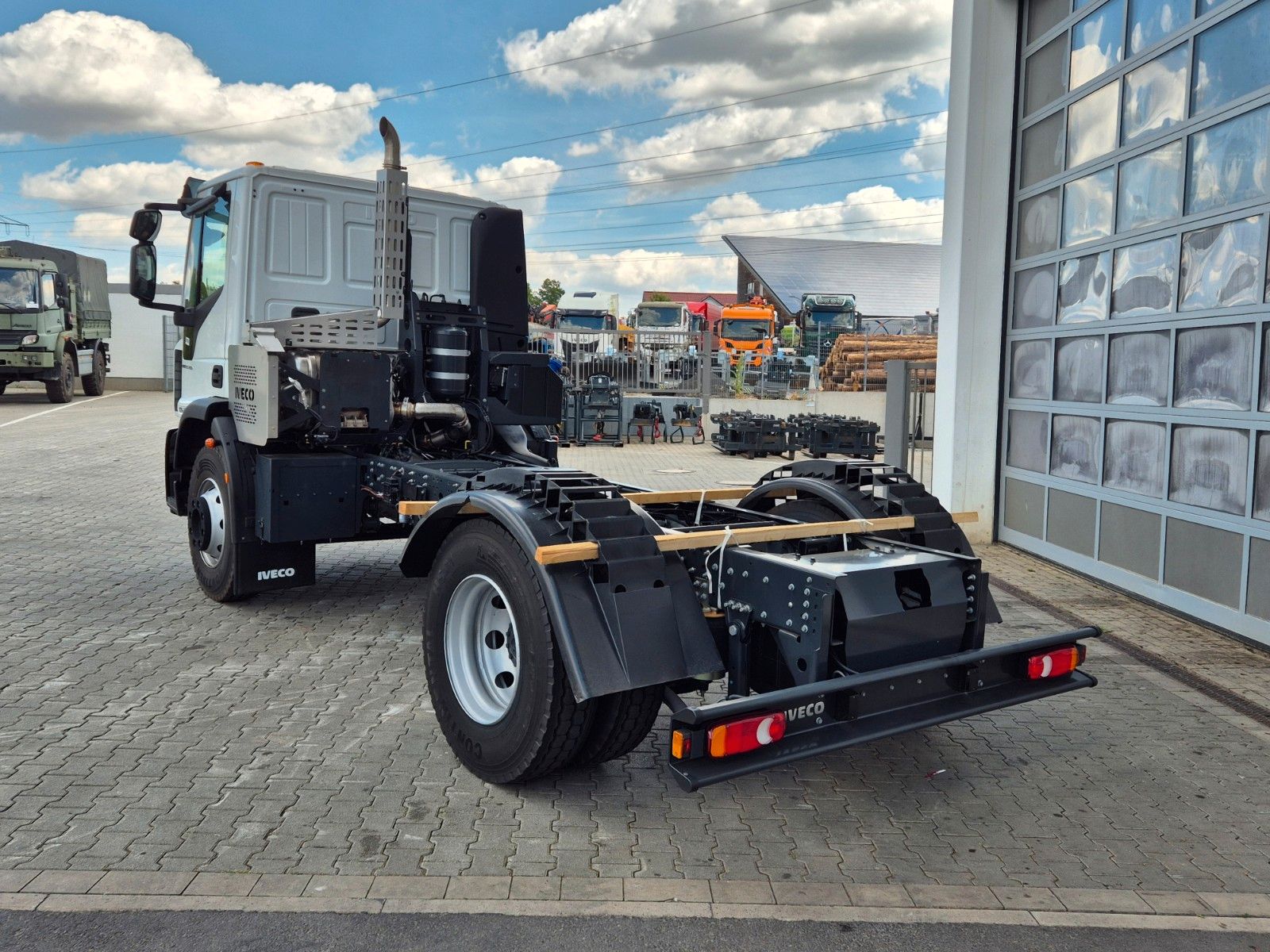 Fahrzeugabbildung Iveco Eurocargo ML160E25/P EVI_E 4x2 RHD Rechtslenker
