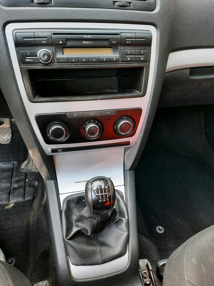 Skoda Octavia 2009 — photo 8