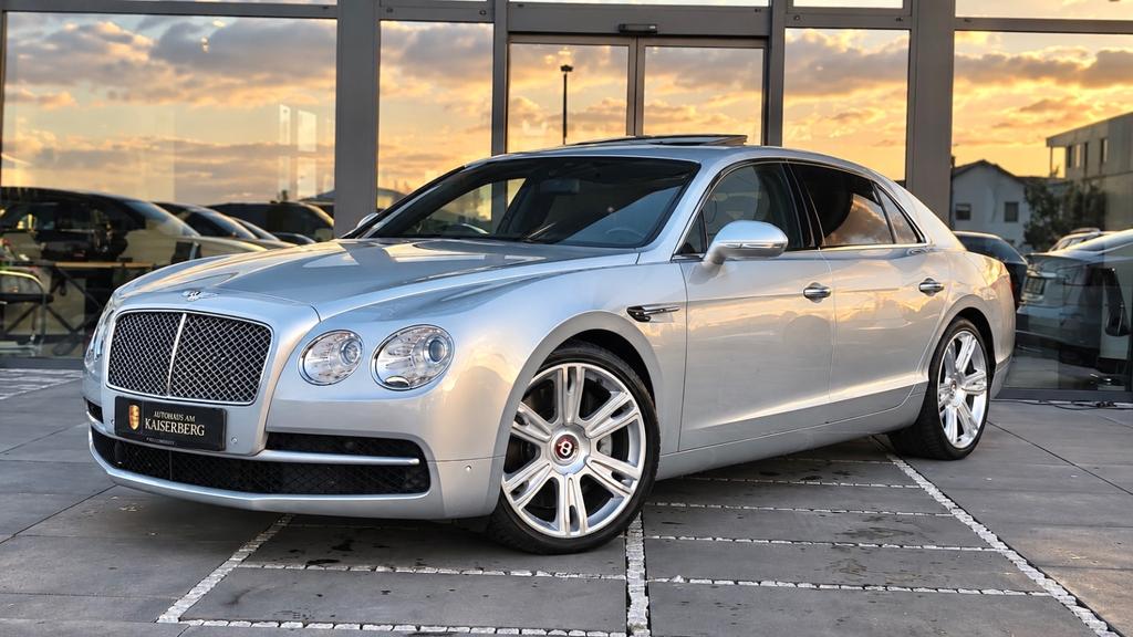 Bentley Flying Spur S V8 4.0L Mulliner Silver Storm