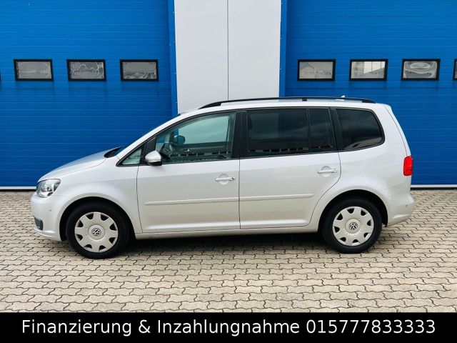 Volkswagen Touran Automatik Navi Sitzheizung Kamera Tempom.