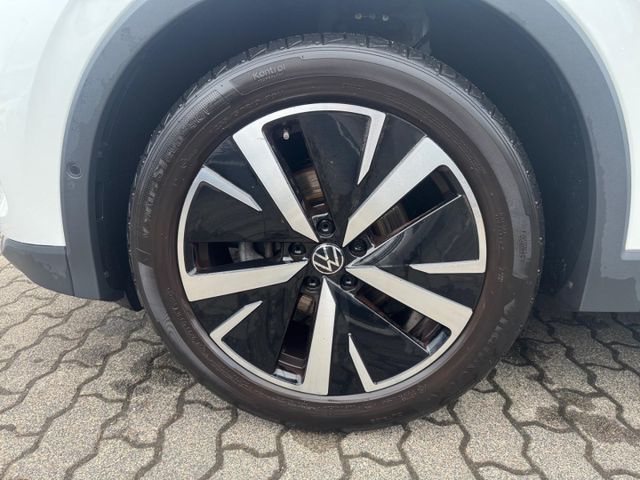 Tiguan Elegance 1.5 eTSI DSG IQ Light Navi AHK
