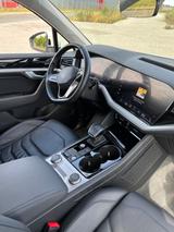 Volkswagen Touareg 3.0 V6 TDI 170kW 4MOT Tiptr. Eleganc... - Volkswagen Touareg in Magdeburg