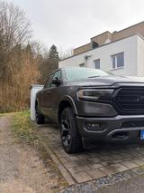 Dodge RAM Limited 5.7 4X4 LPG - Dodge RAM Gebrauchtwagen in Stuttgart