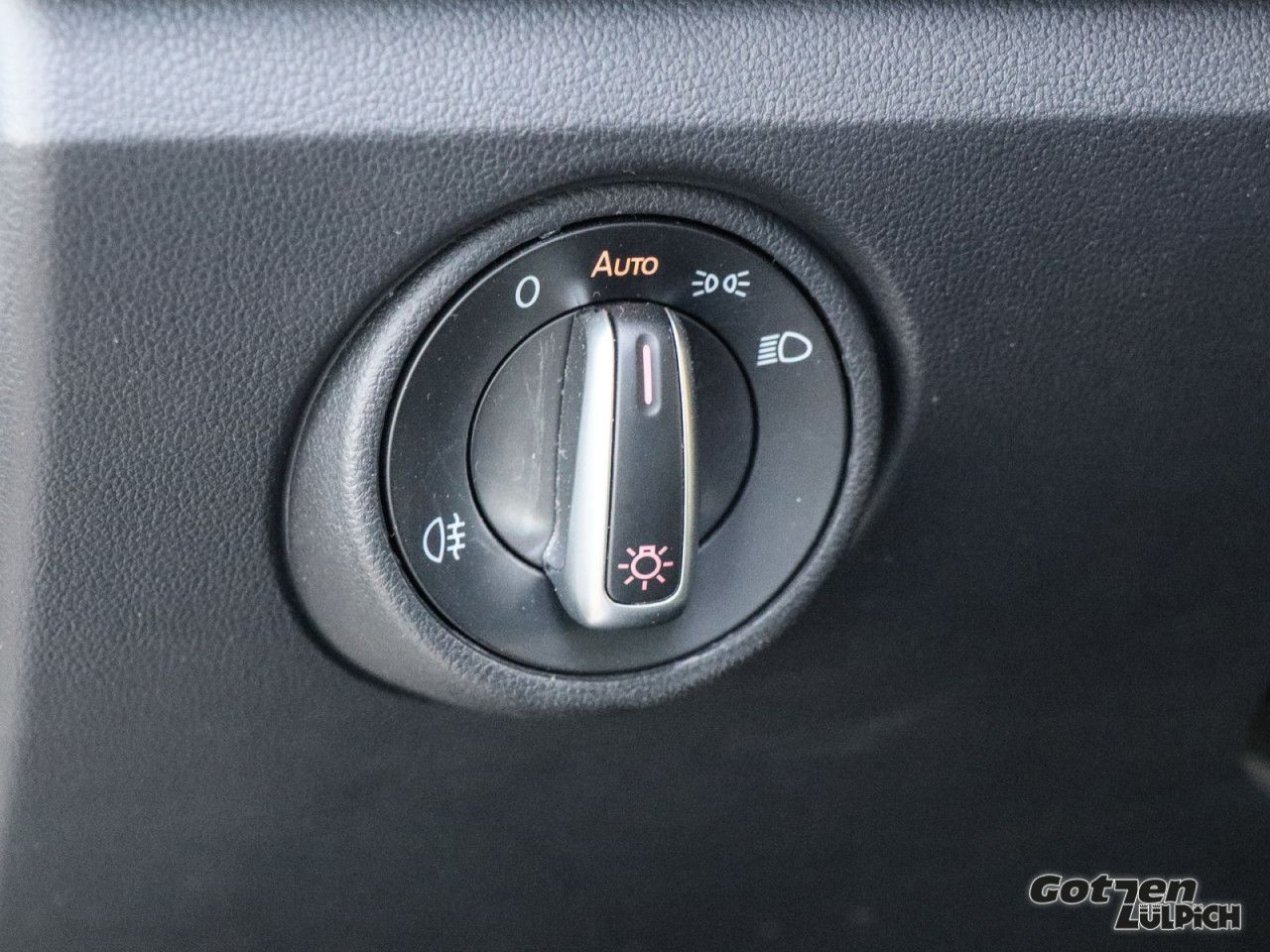 Fahrzeugabbildung Volkswagen e-up! Style Plus Winterpaket Komfortpaket Klima