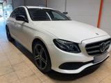 Mercedes-Benz E 300 d Limousine AHK*LED*RFK*NIGHT*AMBIENTE - Mercedes-Benz E 300 mit Diesel-Antrieb: Limousine