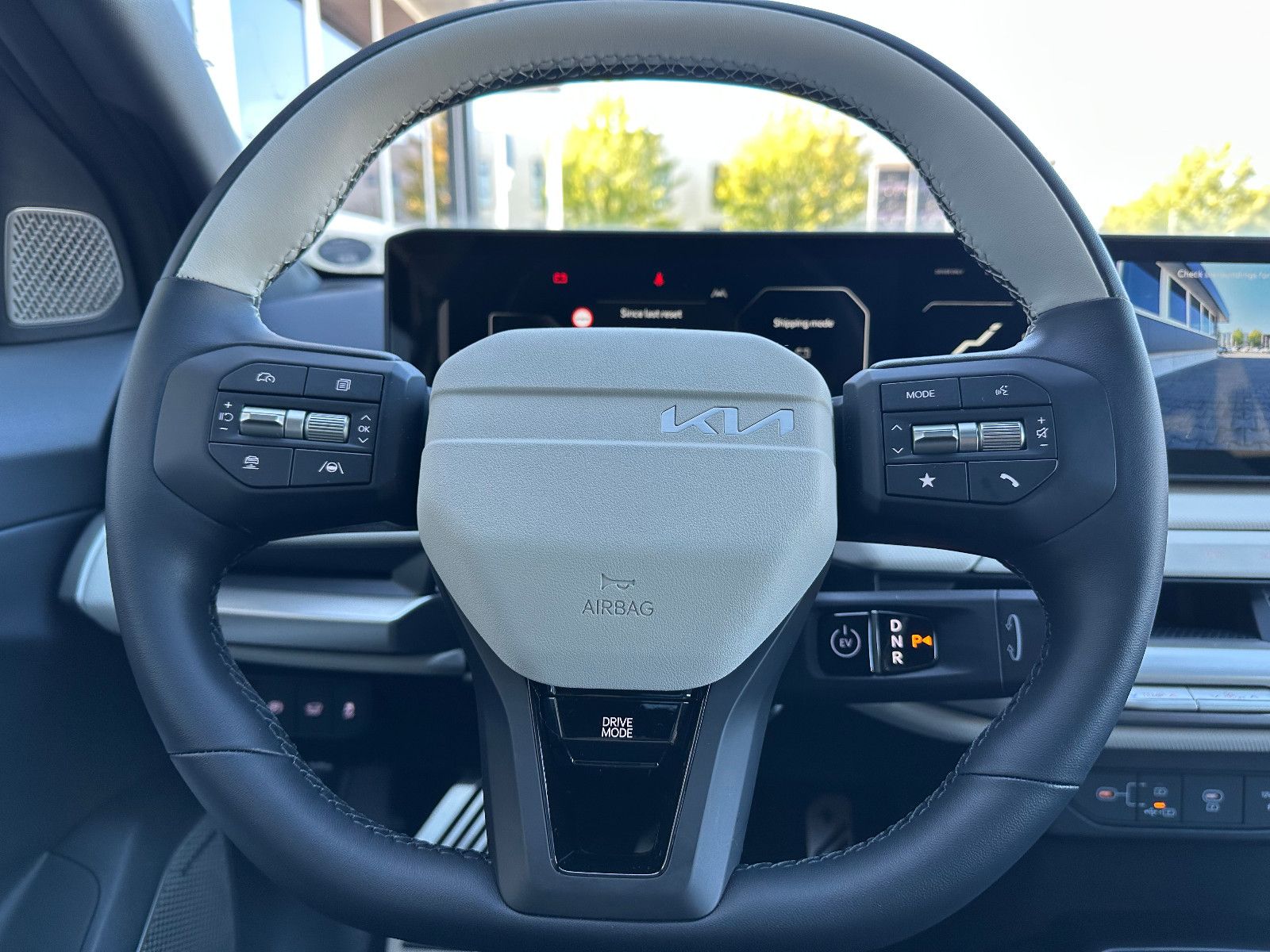 Fahrzeugabbildung Kia EV4 81 FWD GTL DWP COM CON GD