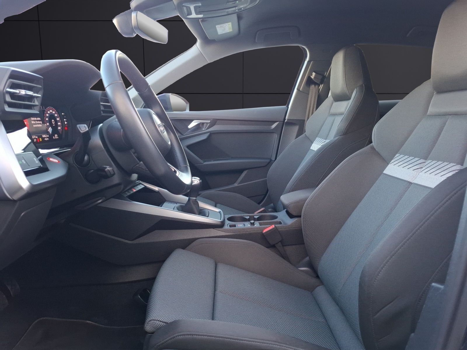 Fahrzeugabbildung Audi A3 Sportback 30 TFSI advanced Navi AVC ACC PDC S