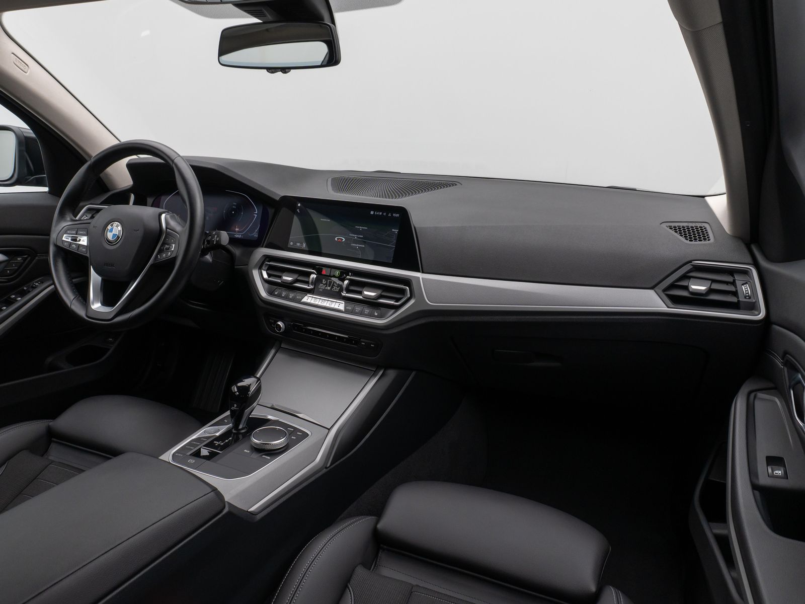 Fahrzeugabbildung BMW 320d DAB CockPitPr PDC AHK Stop&Go Komfort Sport
