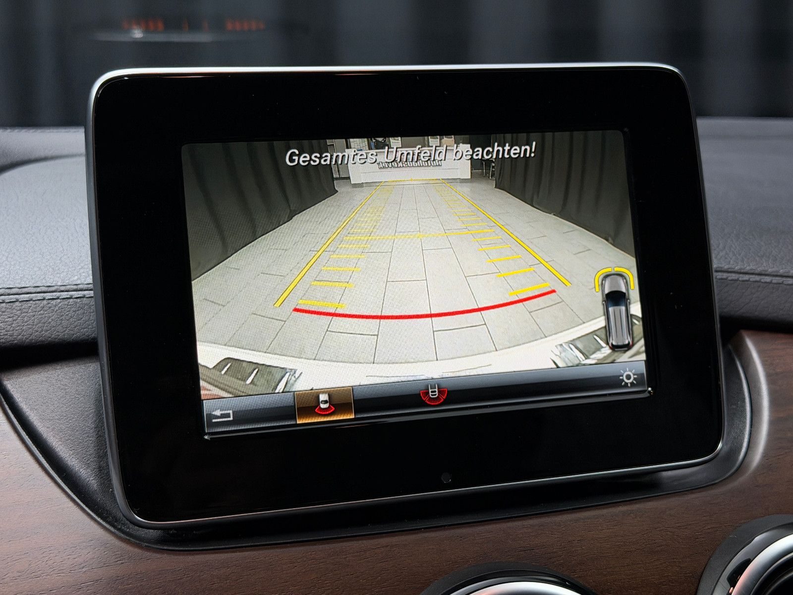 Fahrzeugabbildung Mercedes-Benz B 220 CDI |AUTOMATIK|NAVI|RF-CAM|LEDER