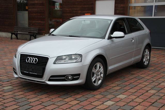 Audi A3 1.6 TDI Attraction Sitzhzg WR Tempo SHeft top