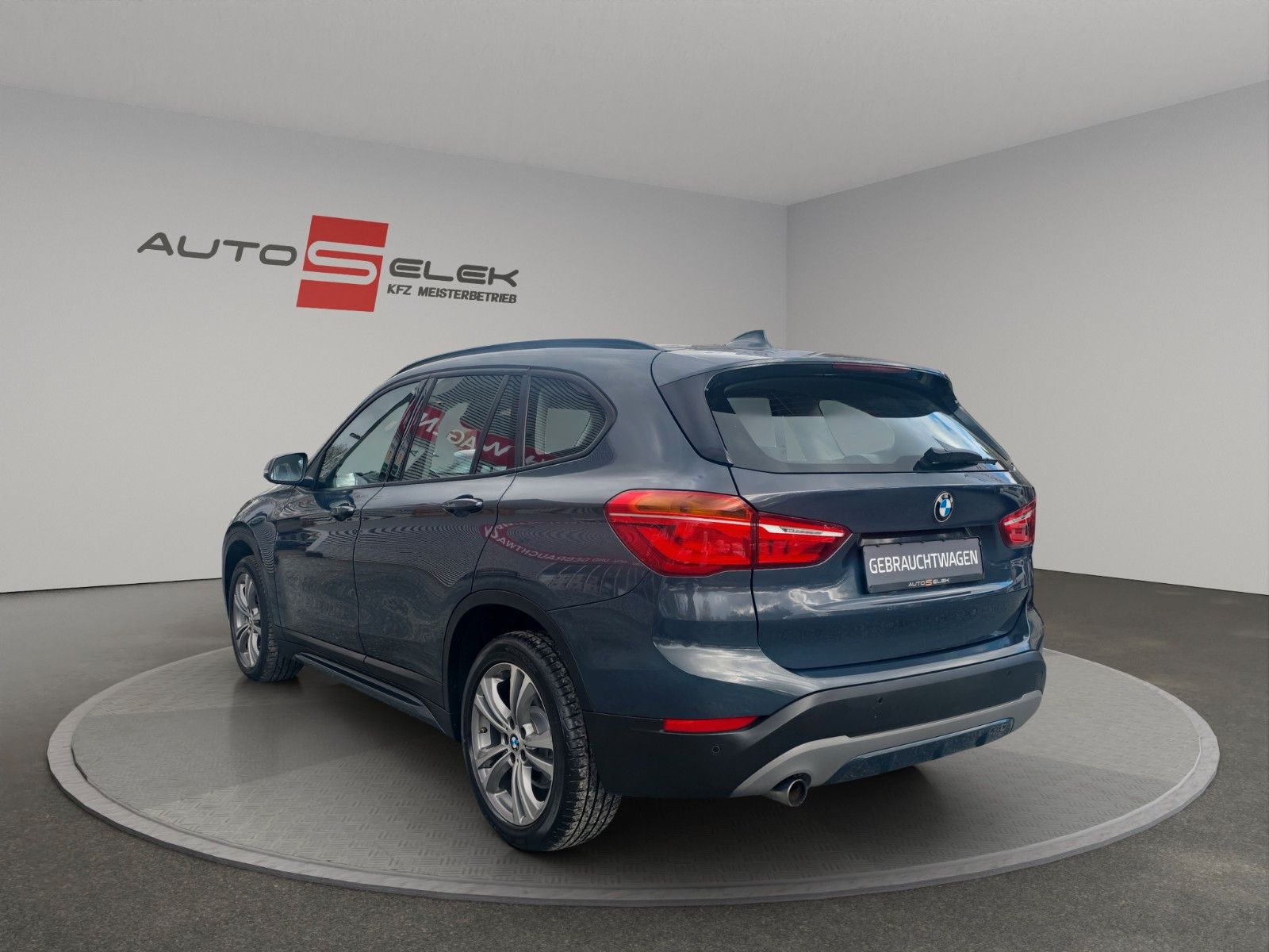 Fahrzeugabbildung BMW X1 xDrive 18 d Sport Line AUTOMATIK
