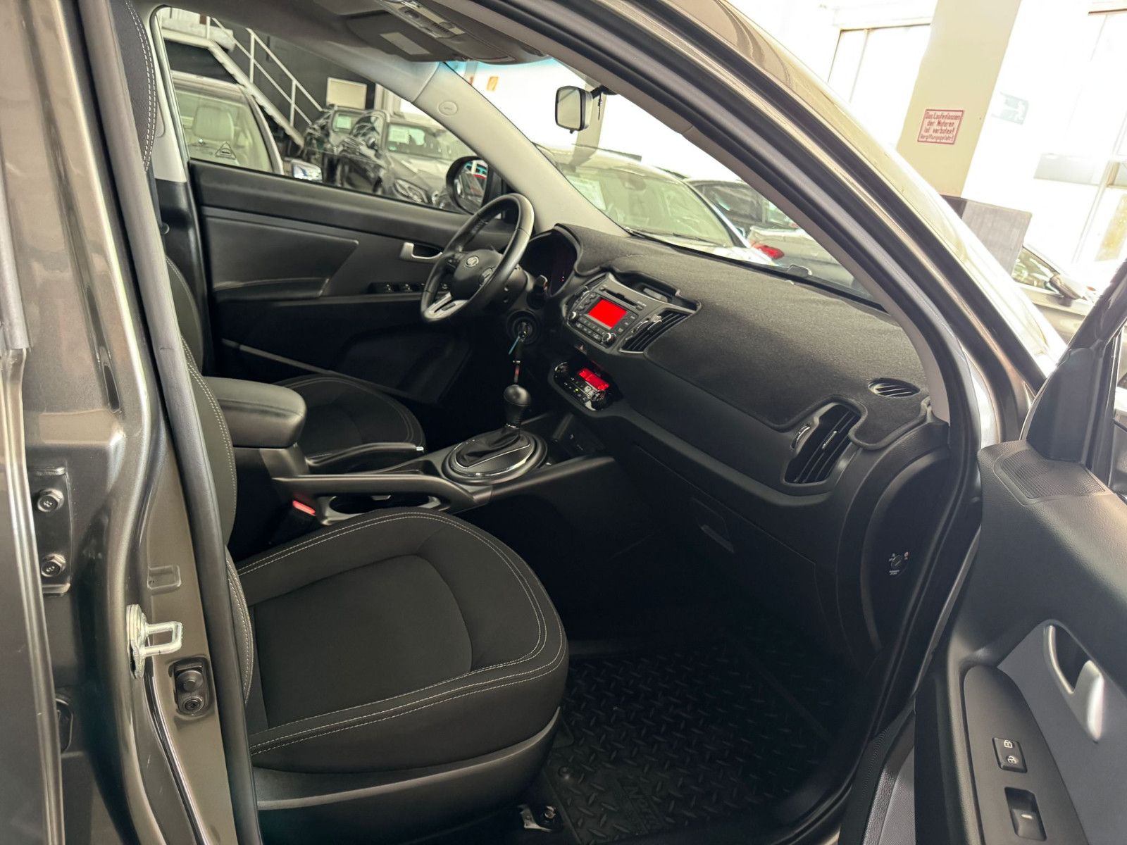 Kia Sportage 2.0 VISION 4WD AUTOMATIK UNFALLFREI 1H