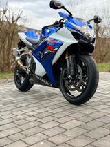 Suzuki GSX-R 1000 K7 | 1. Hand | 34.600 km | Akrapovic - SUZUKI GS 1000