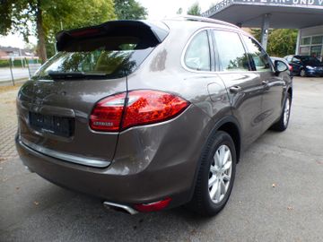 Porsche Cayenne - 5