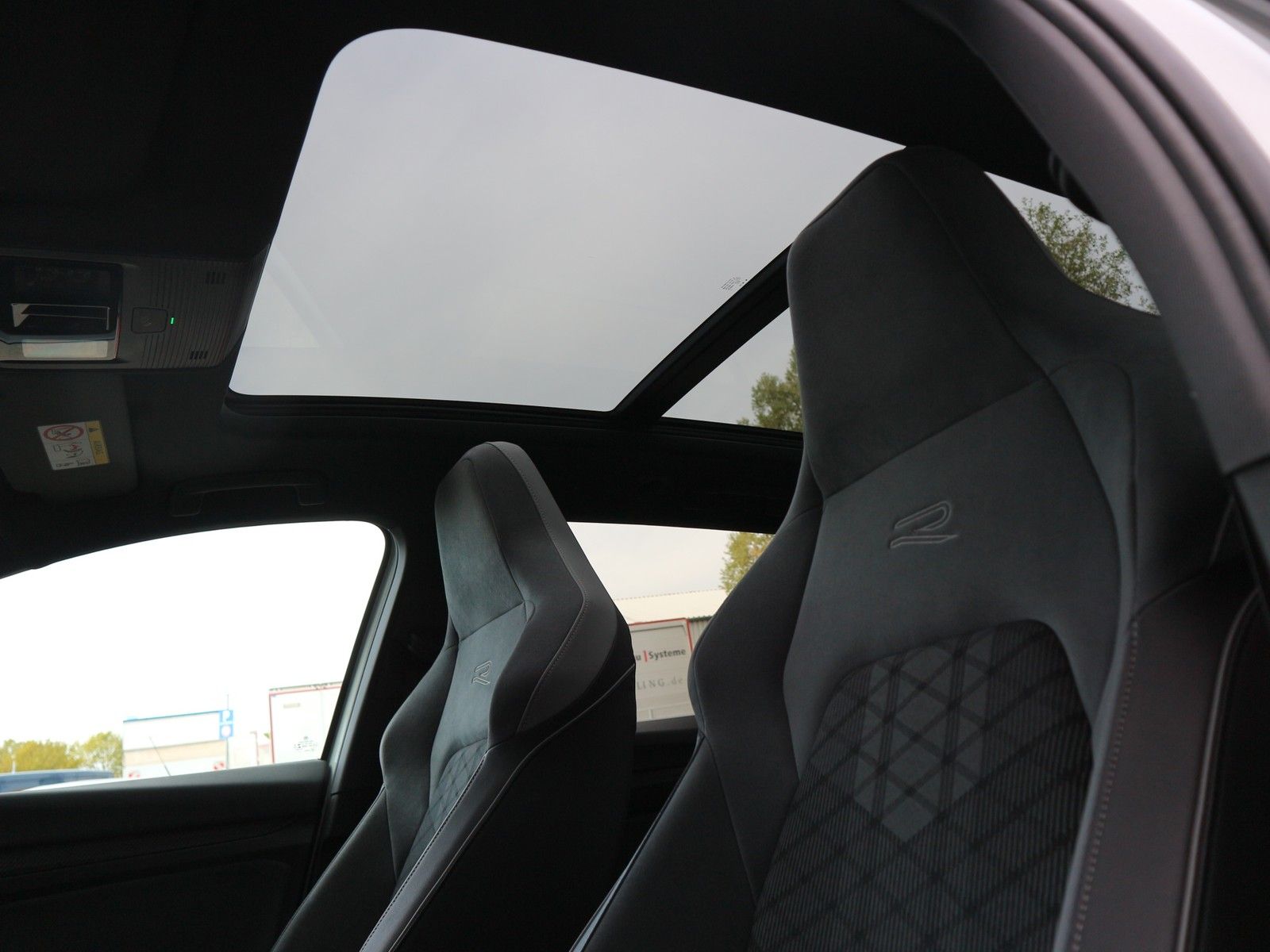 Volkswagen Golf - Bild 11