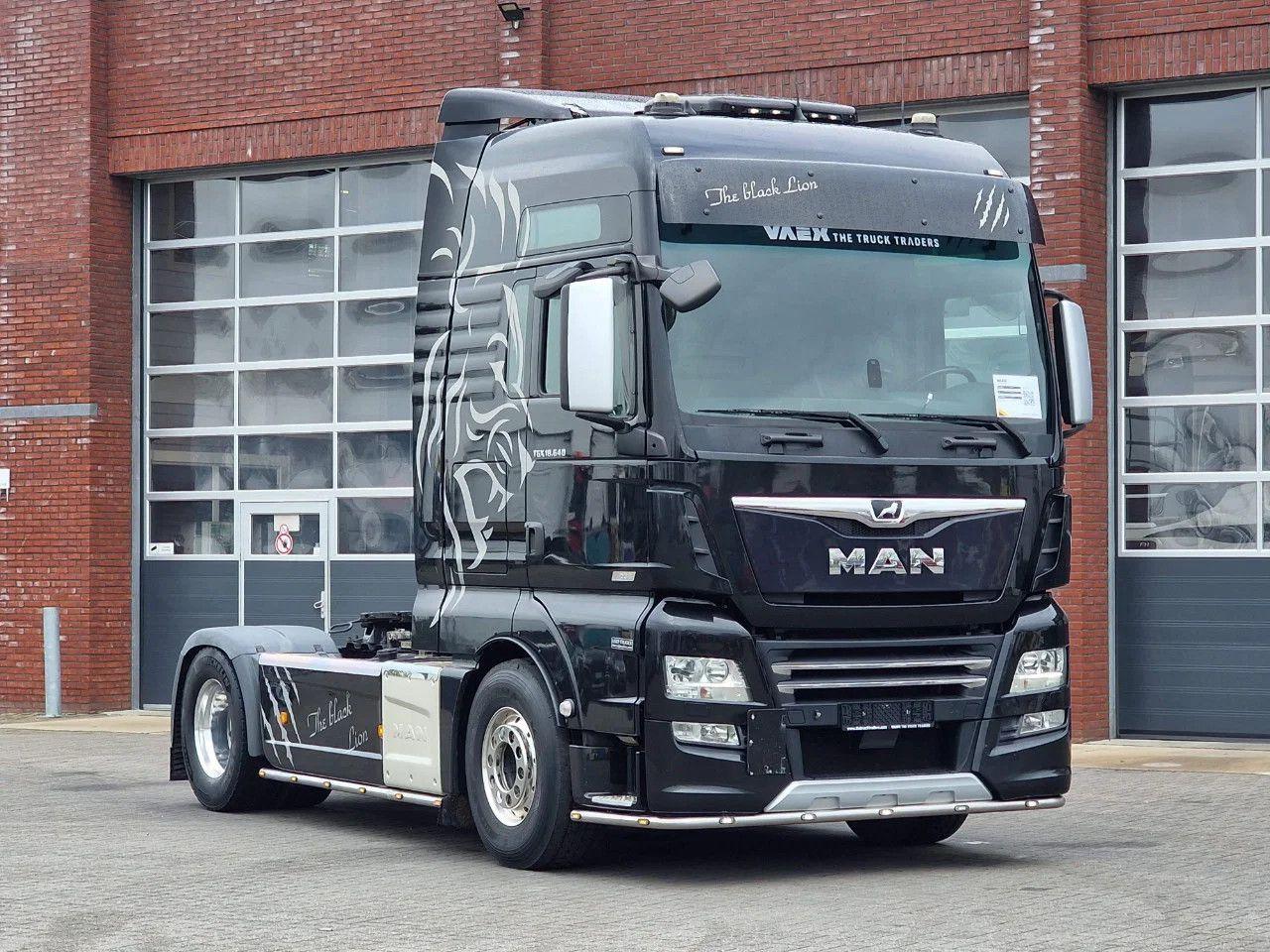 MAN TGX 18.640 4x2 - Retarder - Full air - Leather -
