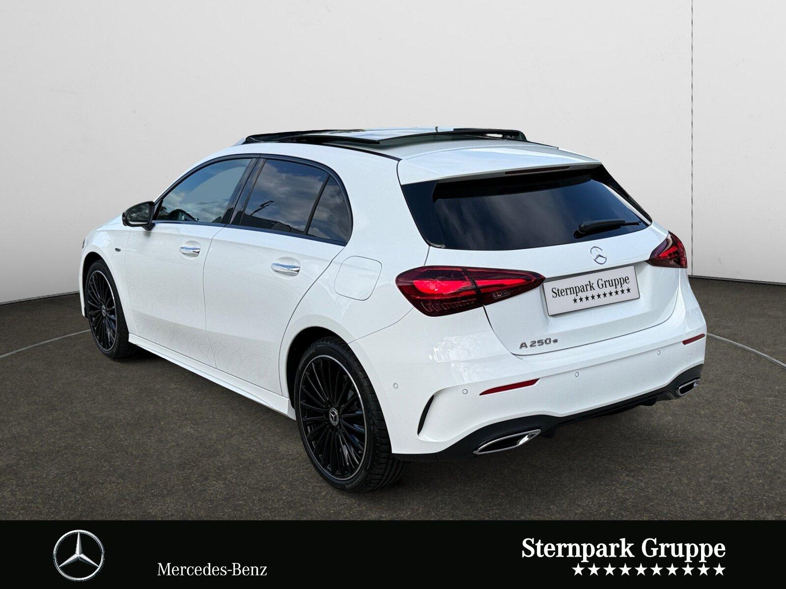 Mercedes-Benz A 250 e Hybrid AMG Pano+Night+HuD+Memo+AHK+MB+BC