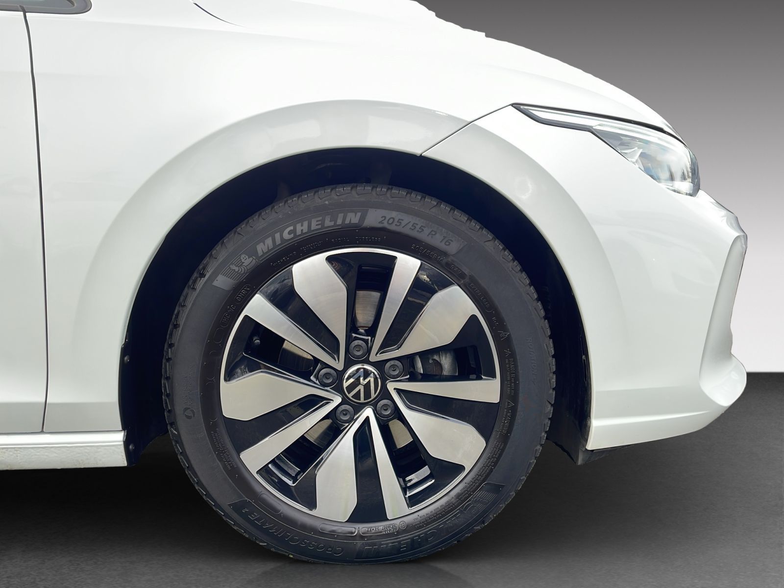 Volkswagen Golf - Bild 7