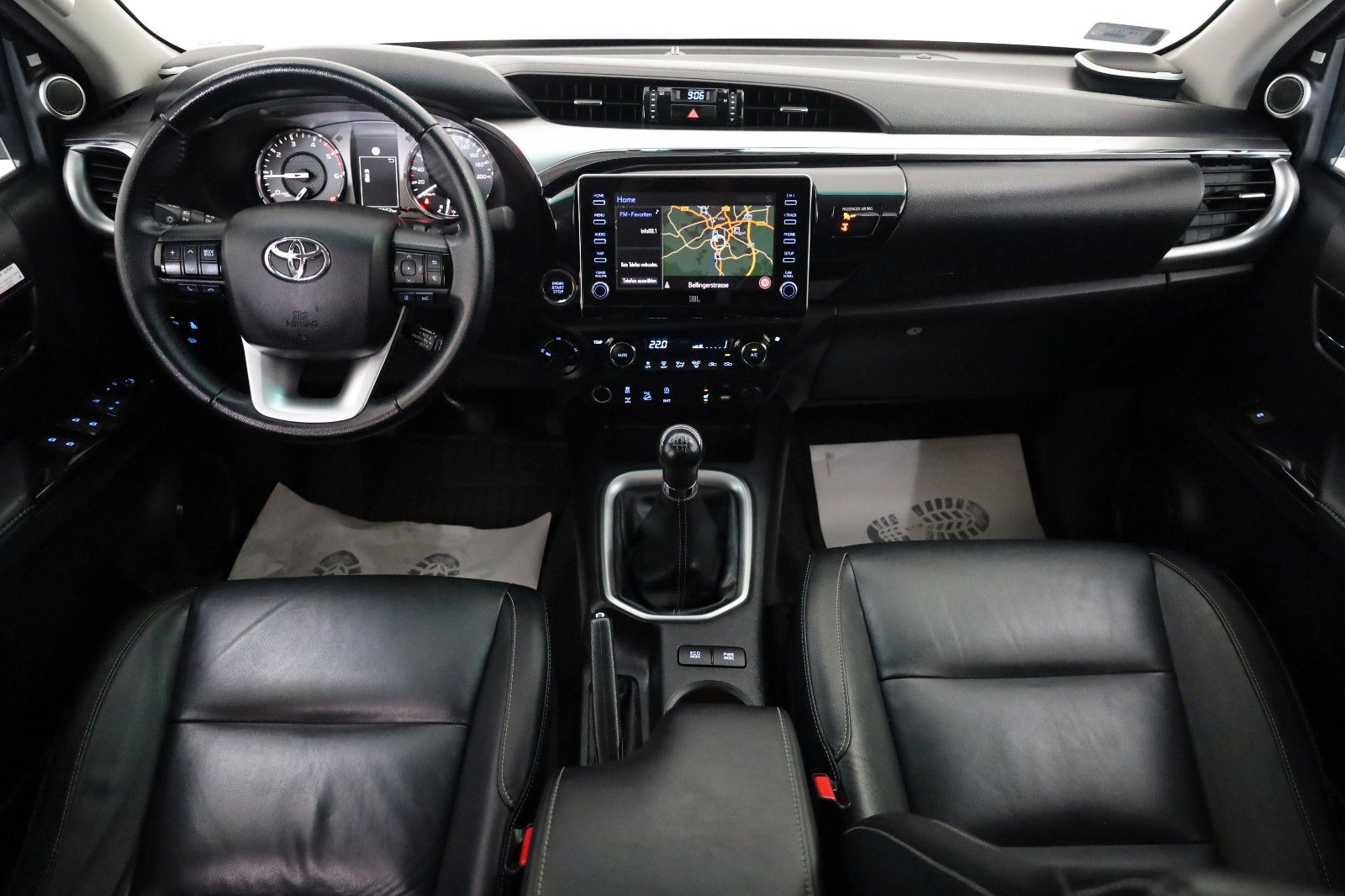 Fahrzeugabbildung Toyota Hilux 2.8 Executive 4x4,LED,Navi,Kamera,Hardtop