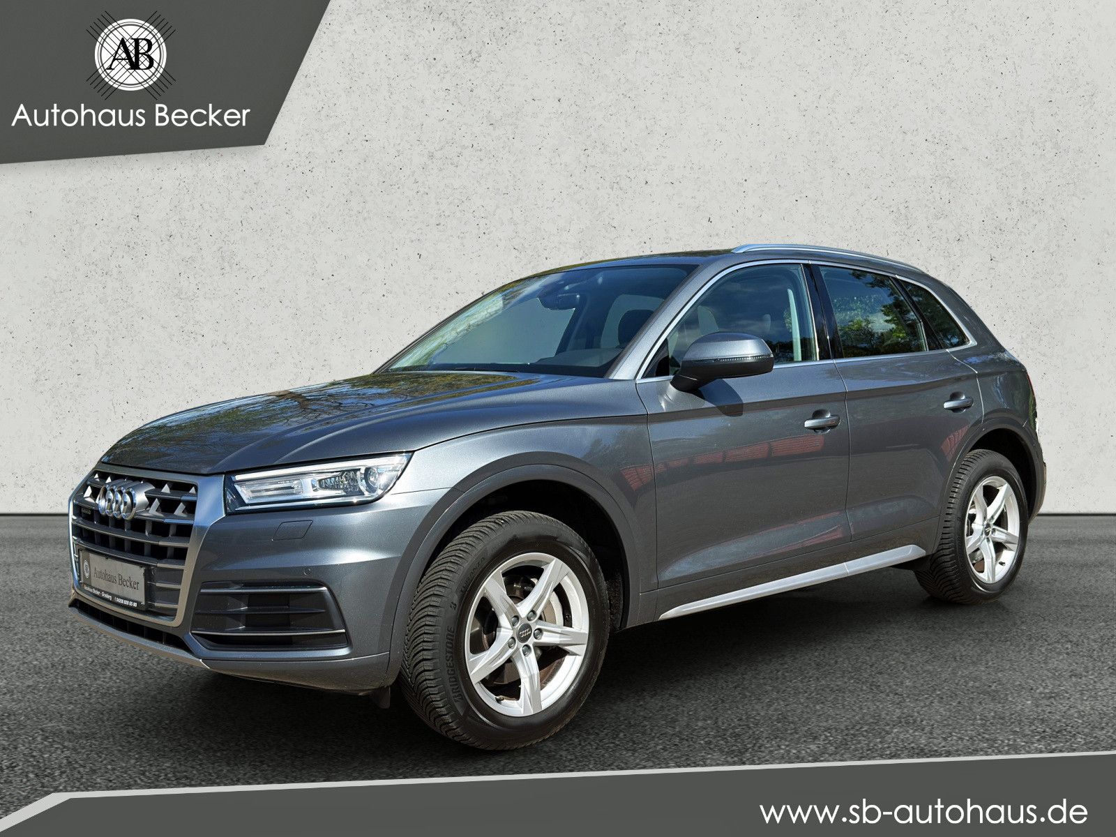 AUDI Q5 quattro sport+XENON+PANORAMA+AHK+TEMPOM.+PDC+