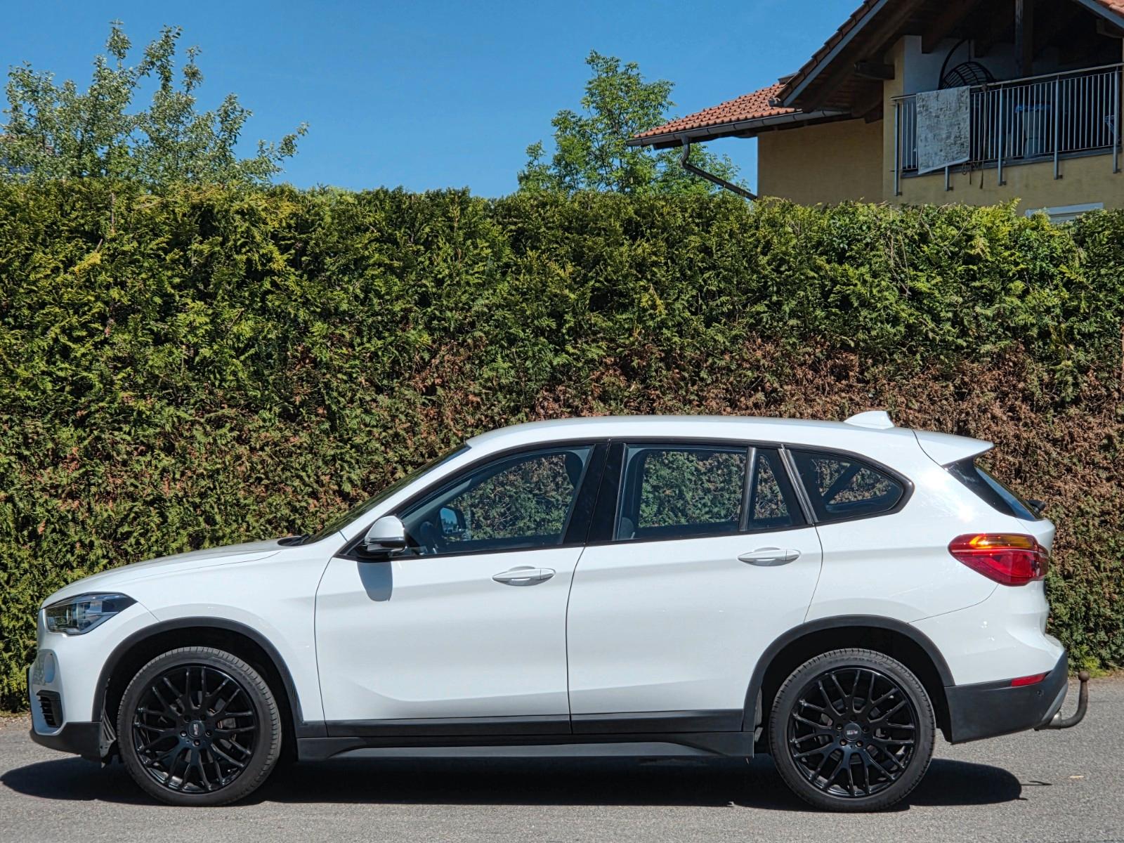 BMW X1 XDRIVE 18D 150CH - BVA - SHADOW LINE - LED - 2EME MAIN - HISTORIQUE ENTRETIEN COMPLET