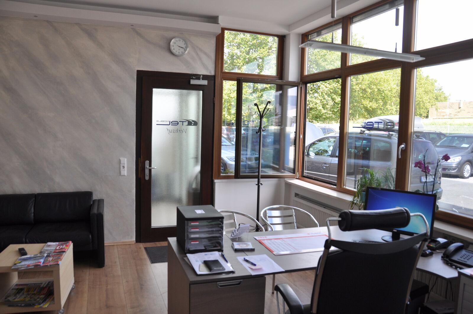 showroom-image-main
