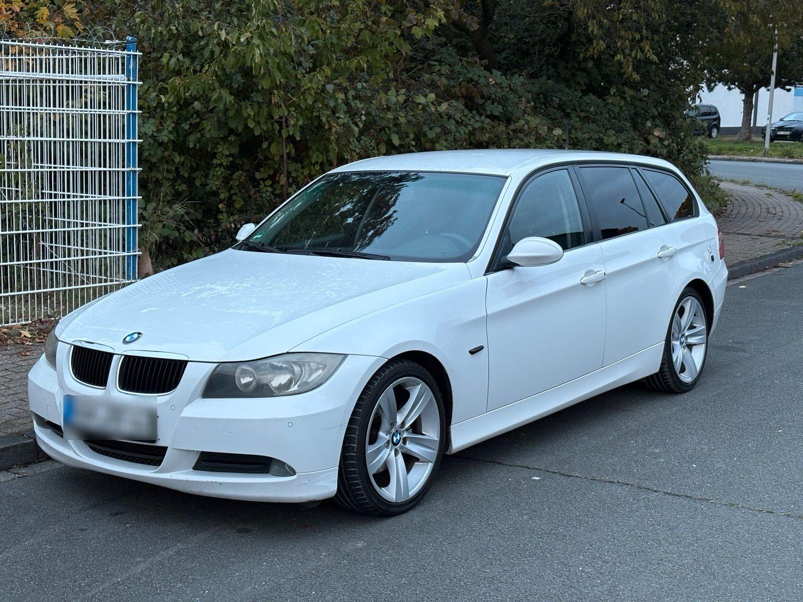 BMW 320
