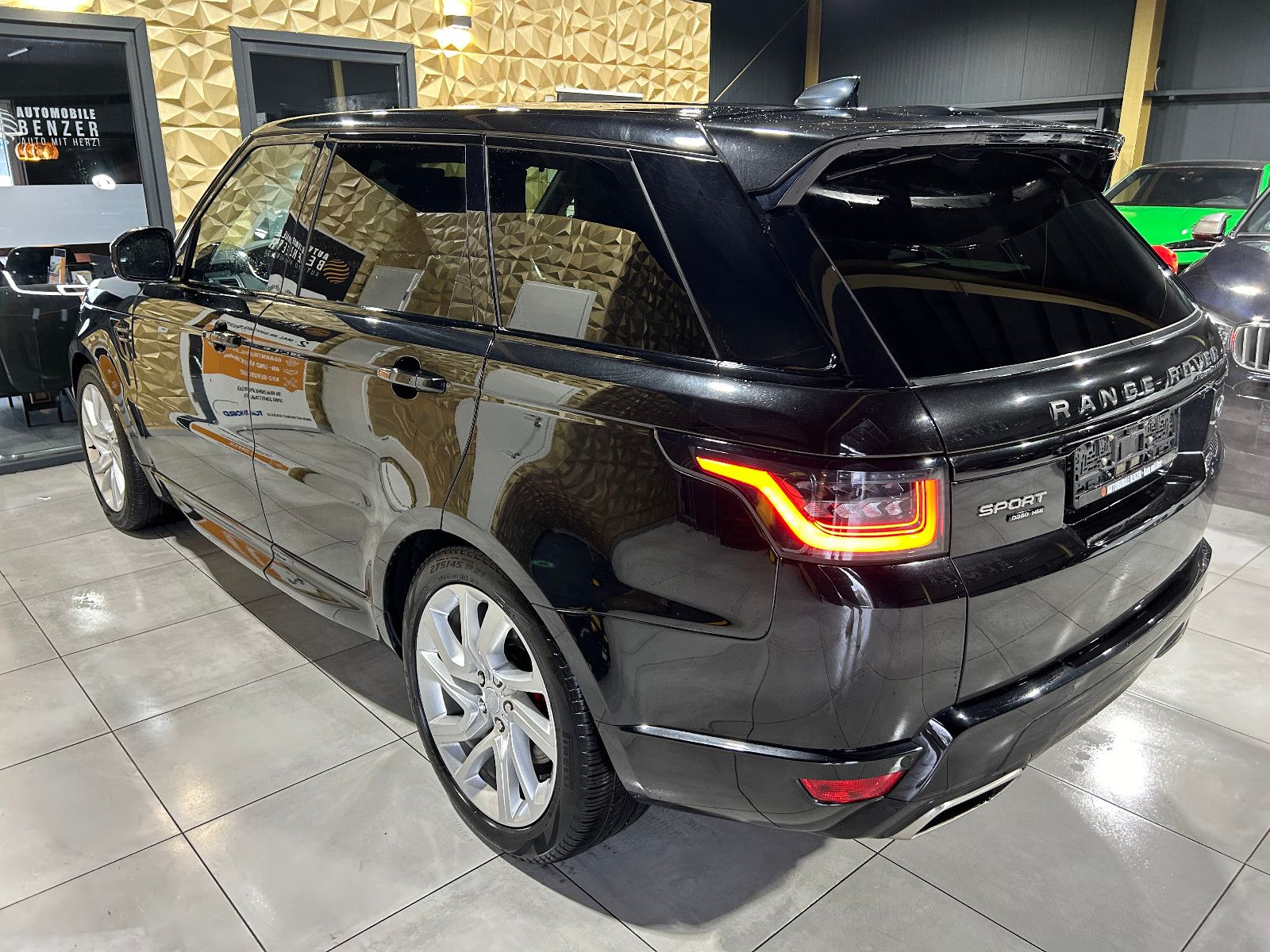 Fahrzeugabbildung Land Rover Range Rover Sport HSE D350/MEMORY/APPLE/KAMERA