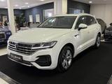 Volkswagen Touareg Elegance 4Motion R-Line LUFT*AHK*VIRTUAL - gebrauchte VW Touareg aus dem Jahr 2023