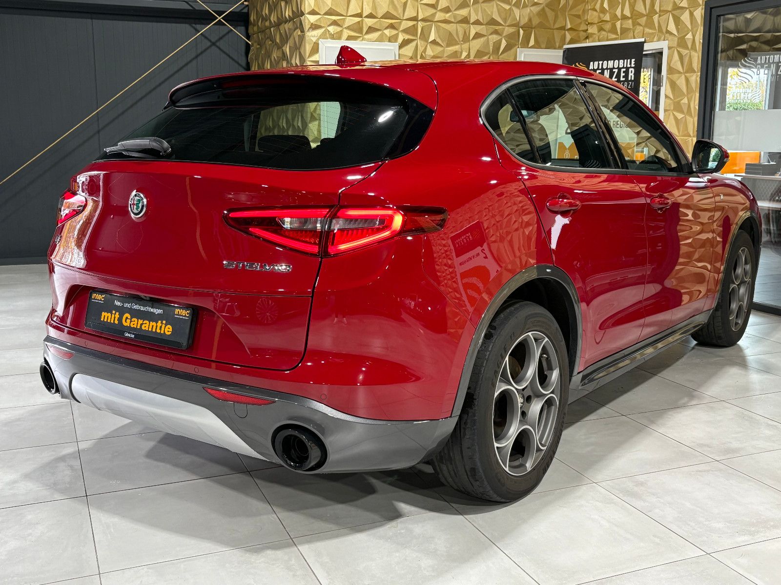 Fahrzeugabbildung Alfa Romeo Stelvio Ti Q4/MEMORY/ACC/NAVI/KAMERA/SHZ/KLIMA