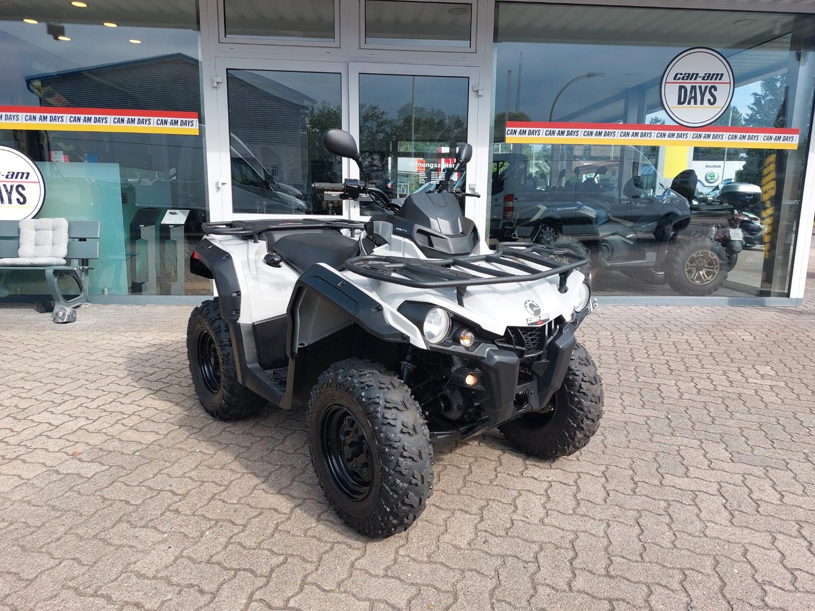 Can-Am Outlander 2015 — engine 427 cm³, 39 HP (29kW)