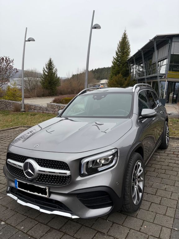 Mercedes-Benz GLB 200