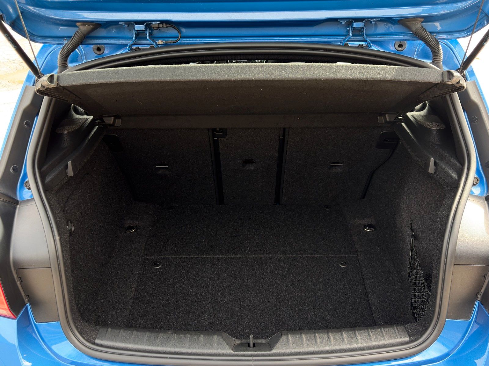 Fahrzeugabbildung BMW M140i xDr. Special Edition Schiebed. H&K LHZ CAM