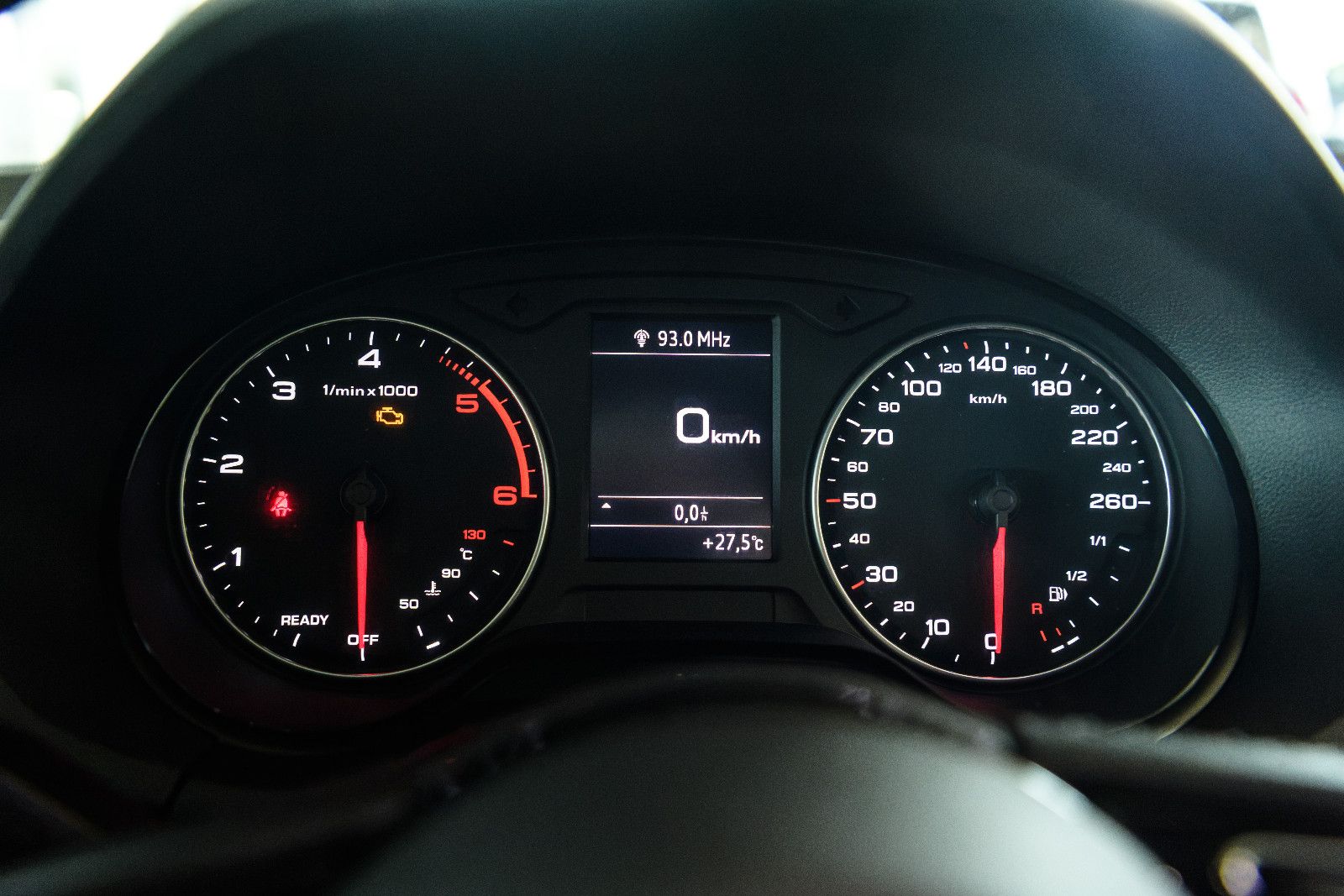 Fahrzeugabbildung Audi Q2 sport 1.6 TDI +LED +Bluetooth