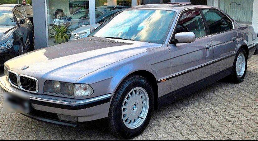 BMW 728