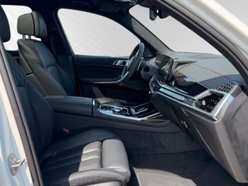 BMW X7 - 7