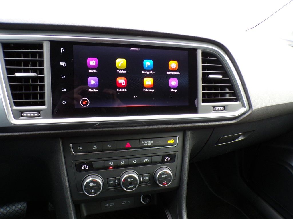 Fahrzeugabbildung SEAT Ateca 1.5 TSI DSG Road Edition