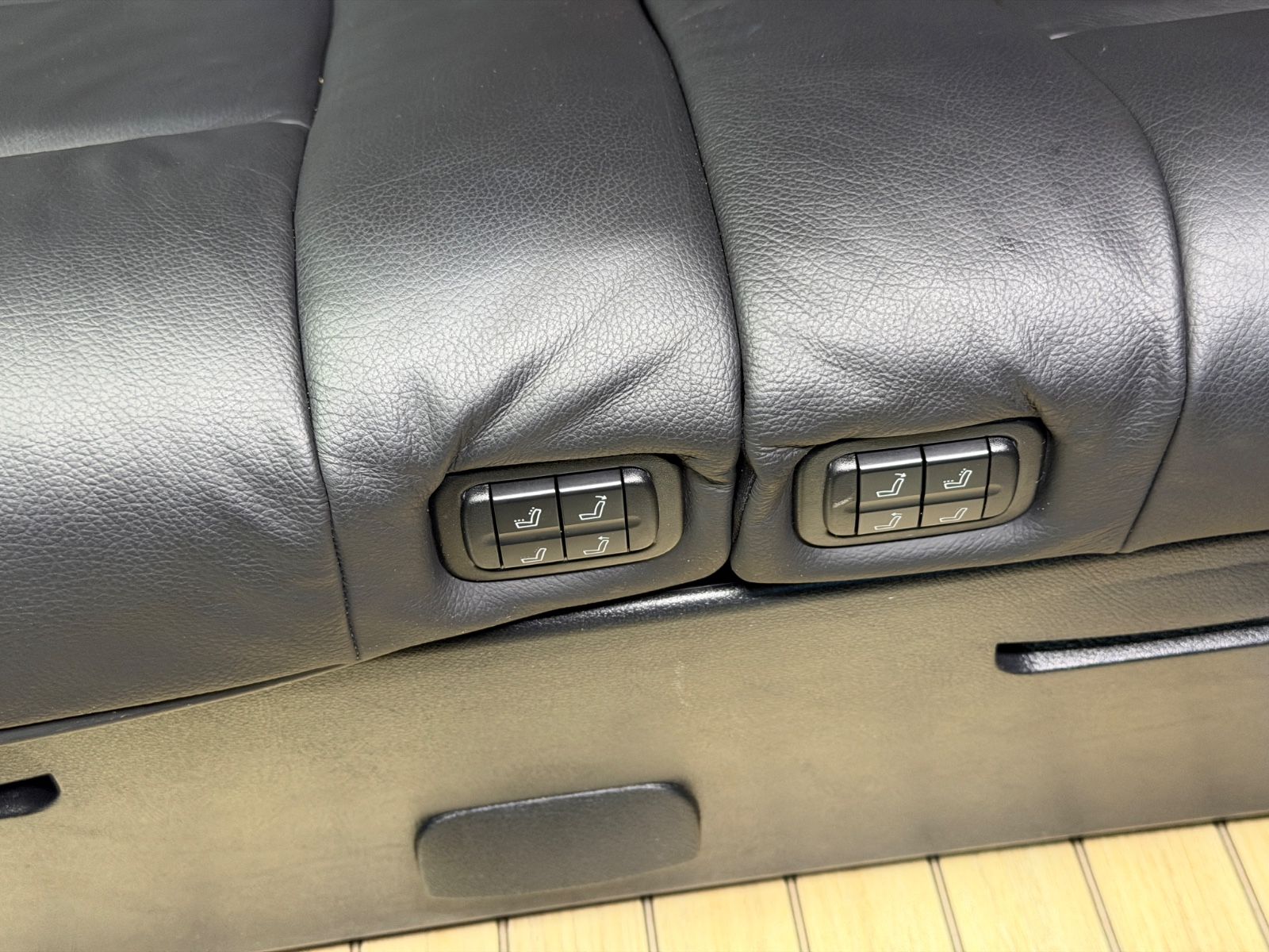 Fahrzeugabbildung Mercedes-Benz V300d 4MATIC Marco Polo|LANG|AMG|LEDER|KÜCHE|